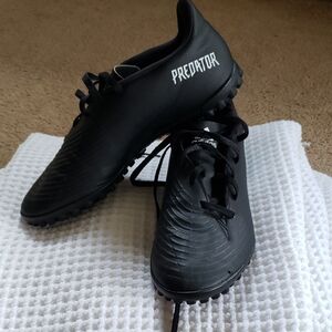 Adidas Predator Men's Black Soccer Shoes Size 7.5